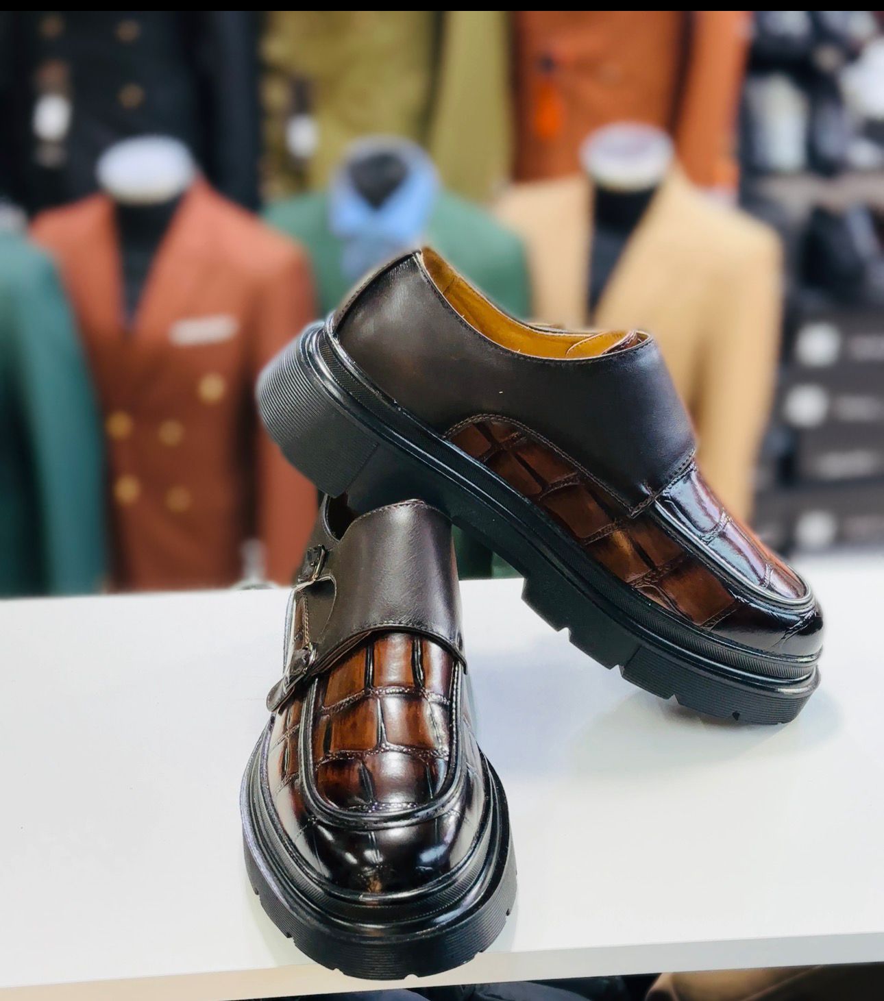 Males formal shoes